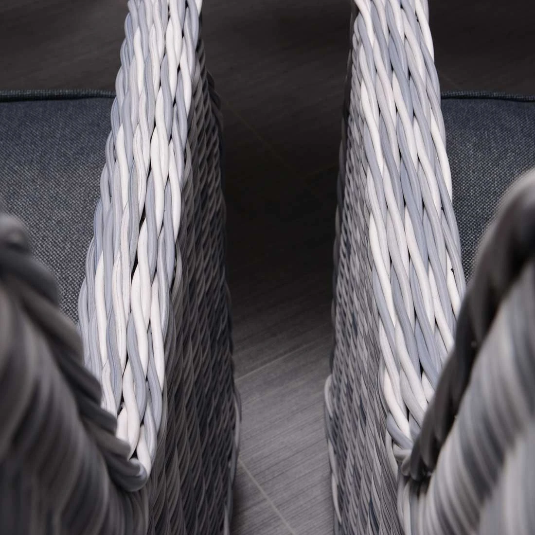 OUTLIV. Osborne Diningsessel Geflecht Cloudy Grey/Reflex Black OUTLIV. Osborne Diningsessel Geflecht Cloudy Grey/Reflex Black -Outliv 907052 5