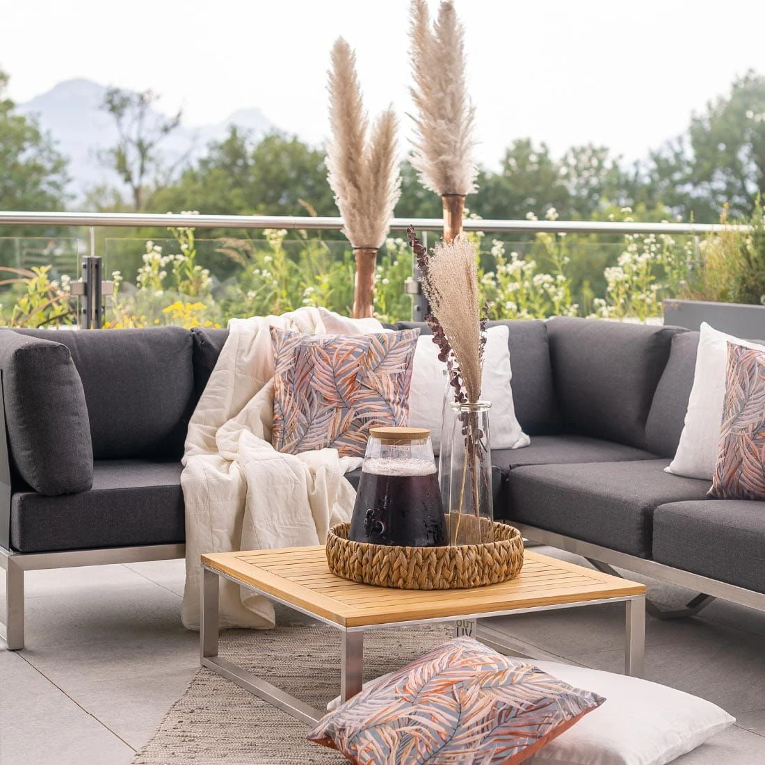 OUTLIV. Capri Gartensofa Schwarz OUTLIV. Capri Gartensofa Schwarz -Outliv outliv capri 3 sitzersofa edelstahl teak inklusive kissen schwarz 1168940 10