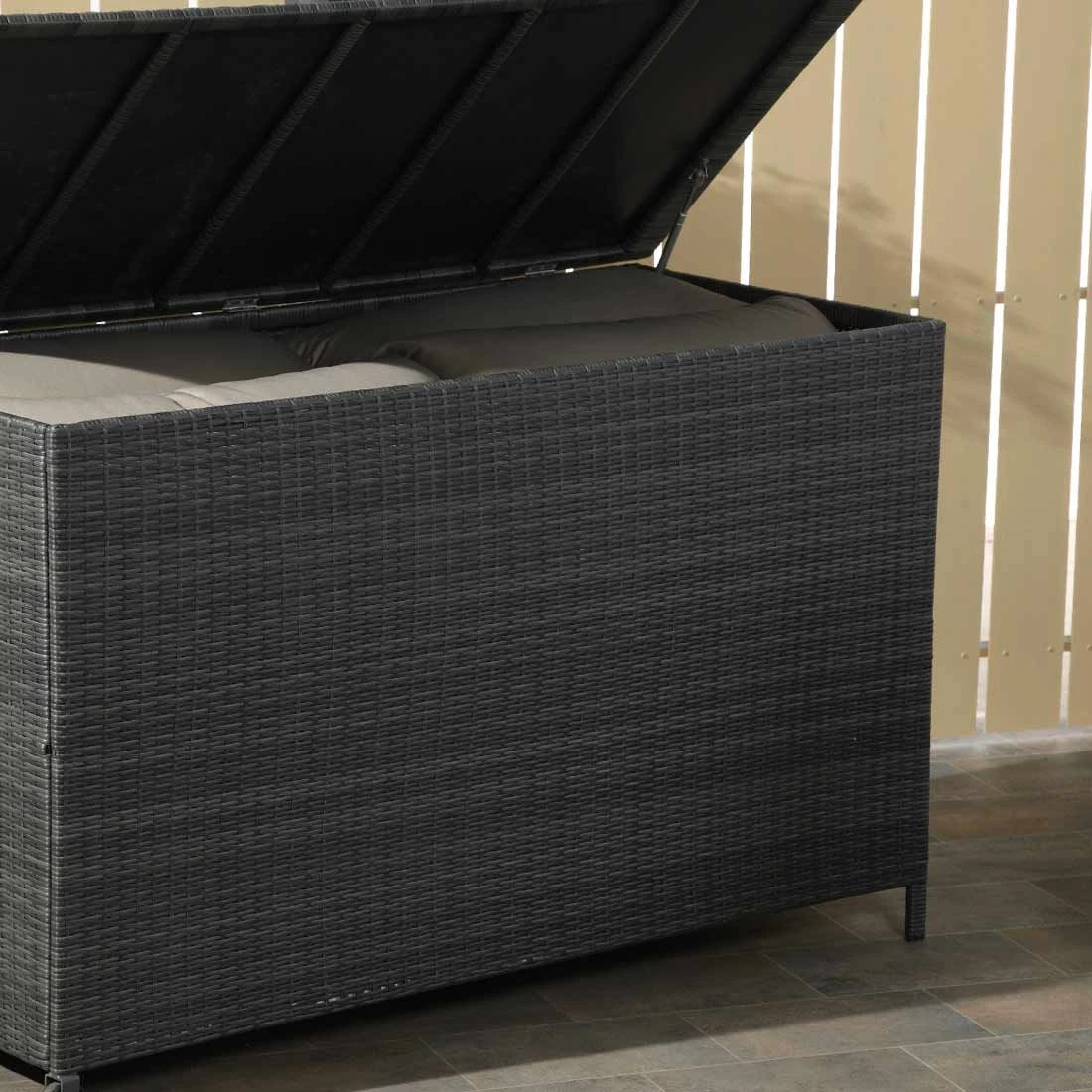 OUTLIV. York Gartenbox Geflecht 8,4mm Earl Grey Earl Grey OUTLIV. York Gartenbox Geflecht 8,4mm Earl Grey Earl Grey -Outliv outliv kissenbox york earl grey 8 4mm 2