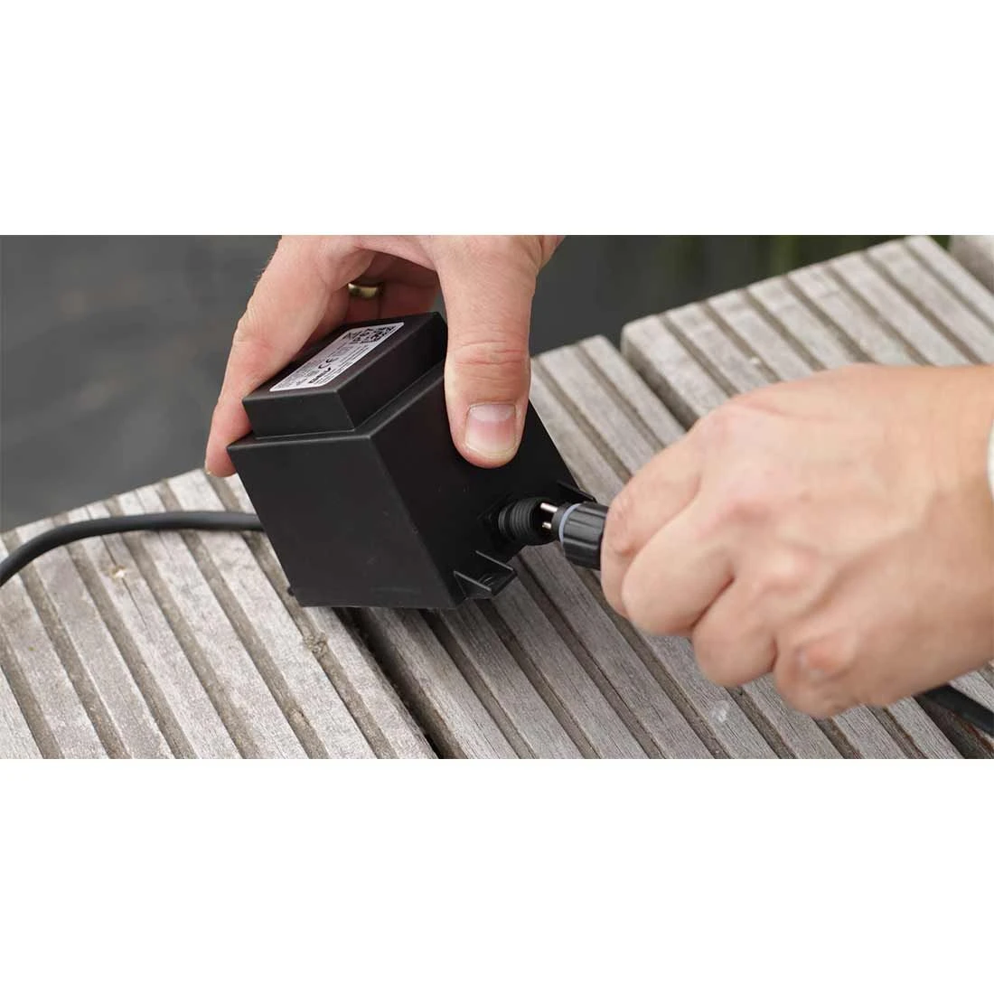 OUTLIV. Smart Light Transformator 16W Schwarz OUTLIV. Smart Light Transformator 16W Schwarz -Outliv outliv smart light transformator schwarz 1301930 3